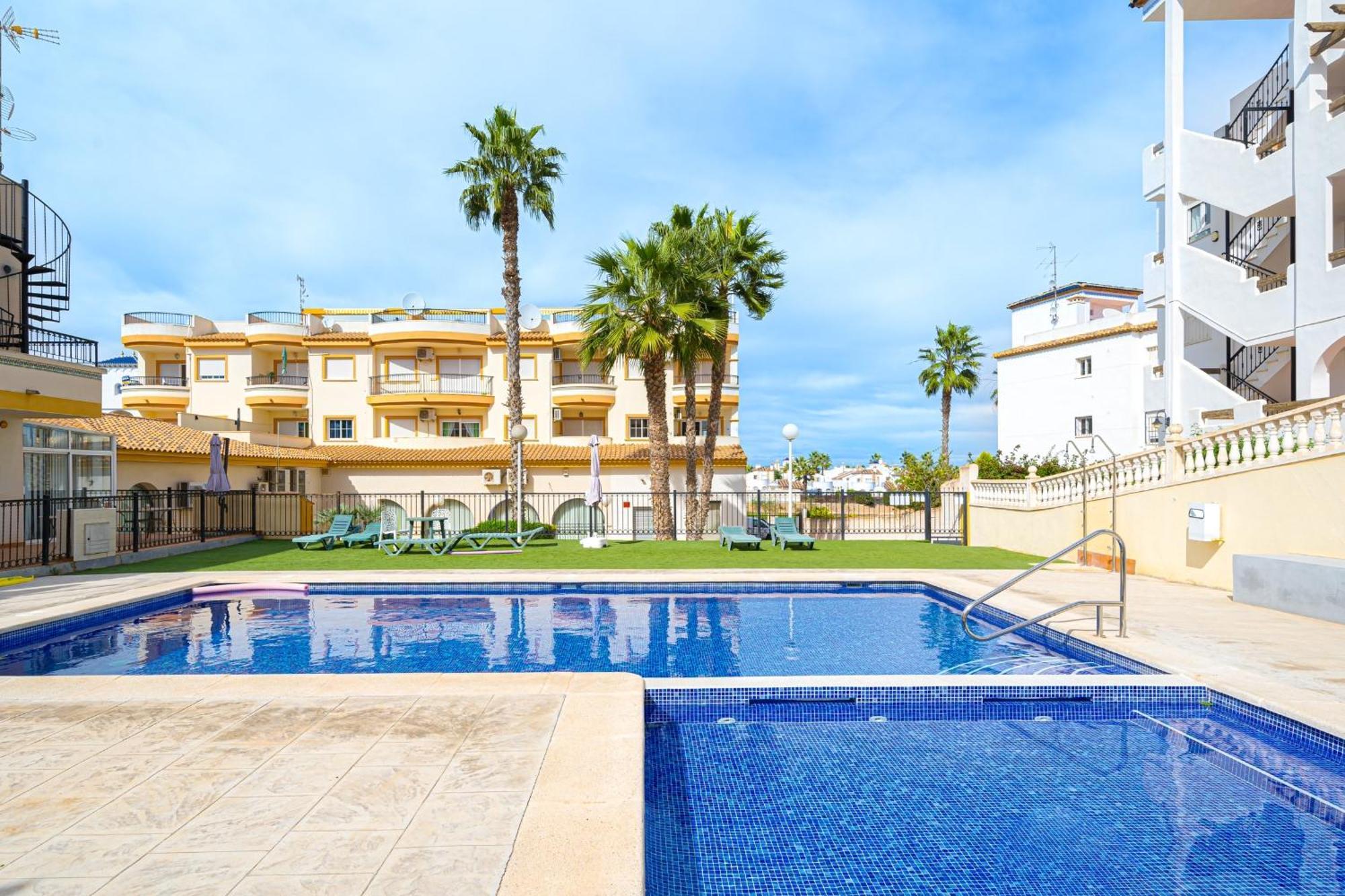 Villamartin Apartment. Excellent Location For Golfers, Cyclists And Hikers Zewnętrze zdjęcie